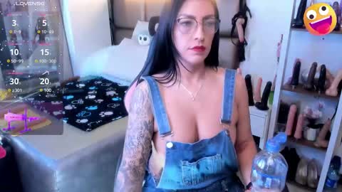 Snapshot of janette_rider chatting on March 12, 3:02 am Janette rider online show from March 12, 3:02 am