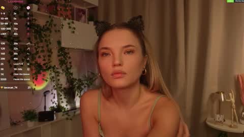 Hi Im Alice and here youll find something online show from November 20, 6:12 am