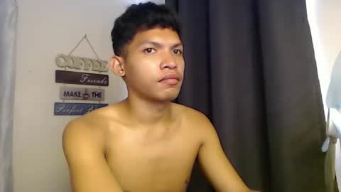 janlloyd04 online show from November 5, 11:40 pm