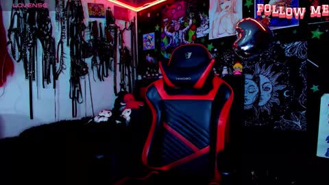      online show from December 13, 11:44 pm