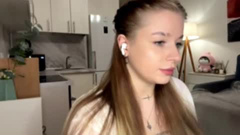 Janni online show from November 22, 8:51 pm