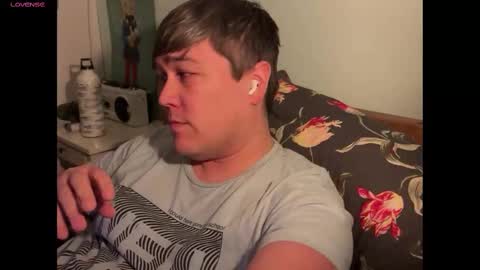 jaqenhghr online show from December 31, 8:48 am