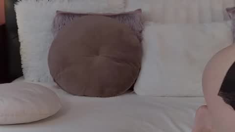 jaquelinemerlot online show from February 19, 12:15 pm