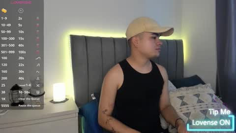 JARETHH online show from October 15, 11:11 am