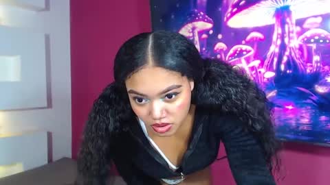 Snapshot of jasminerose7 chatting on February 18, 12:37 am Jasmine Rose online show from February 18, 12:37 am