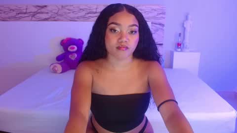 Snapshot of jasminerose7 chatting on February 27, 4:02 am Jasmine Rose online show from February 27, 4:02 am