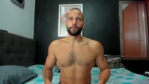 Snapshot of jasonmartiinez chatting on September 18, 3:38 pm online show from September 18, 3:38 pm