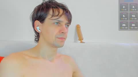 Snapshot of jasper_sun chatting on January 31, 11:24 pm Jasper online show from January 31, 11:24 pm