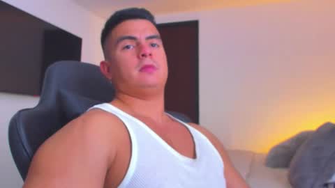 JBrooksXx online show from September 29, 4:44 am