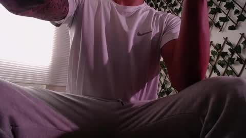 JKing  online show from March 4, 8:27 pm