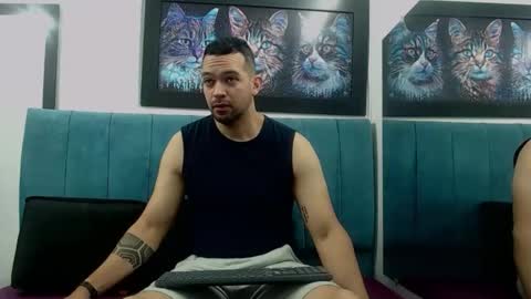 javi_cock20 online show from May 5, 11:38 am