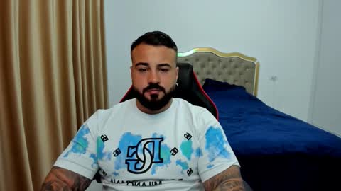 Snapshot of javicute4u chatting on October 7, 10:50 pm Javi online show from October 7, 10:50 pm