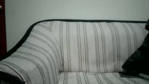 javier696 online show from January 18, 1:36 am