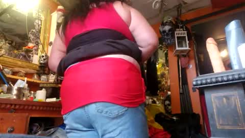 jax112284 online show from October 28, 3:35 pm