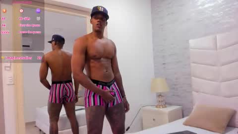 jax black online show from November 25, 7:23 pm