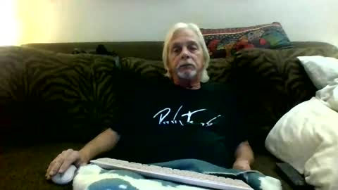 jay-jay1475 online show from February 27, 2:35 am