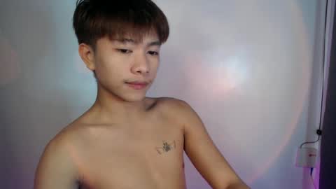 Snapshot of jay_lordx chatting on January 13, 5:33 am Ur Jaylord online show from January 13, 5:33 am
