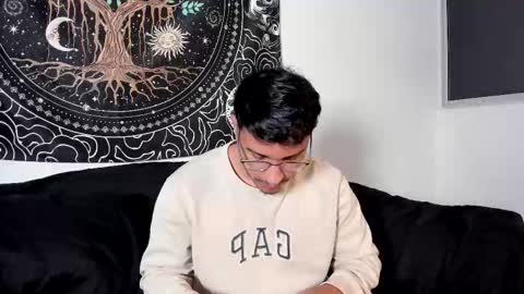 Snapshot of jay_marcos chatting on October 24, 3:40 am Jay marcos online show from October 24, 3:40 am
