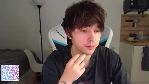 Snapshot of jayce_icestone chatting on October 14, 4:04 am Jayce online show from October 14, 4:04 am