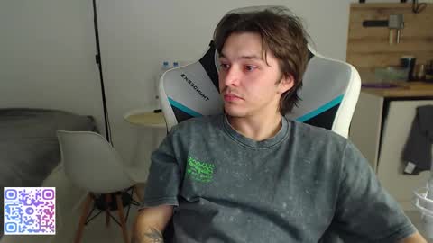 Jayce online show from October 31, 4:18 pm