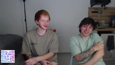 Snapshot of jayce_icestone chatting on October 11, 1:32 am Jayce online show from October 11, 1:32 am