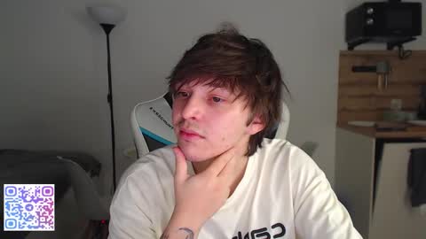 Snapshot of jayce_icestone chatting on October 8, 9:54 pm Jayce online show from October 8, 9:54 pm