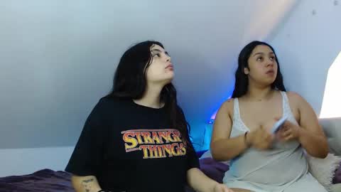 Snapshot of jazmin_dharius chatting on October 20, 11:15 am Jazmin and Scarlett online show from October 20, 11:15 am
