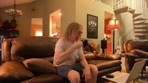 JDinEuless online show from October 5, 1:08 pm