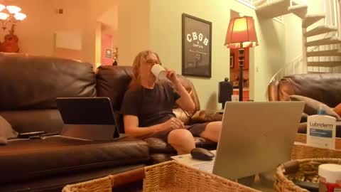 JDinEuless online show from September 9, 1:55 pm