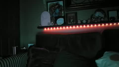 jdoggie9898 online show from April 6, 4:46 am