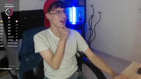 Snapshot of jeam_hot chatting on October 6, 10:38 pm jeam_hot online show from October 6, 10:38 pm
