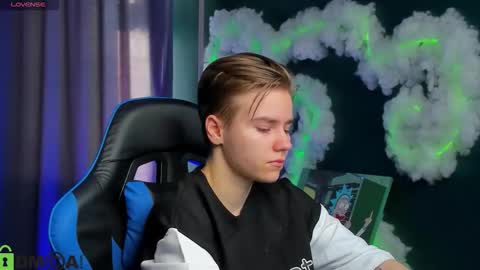 jean_wilsons online show from September 20, 10:29 am