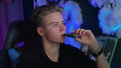 jean_wilsons online show from November 27, 11:18 am