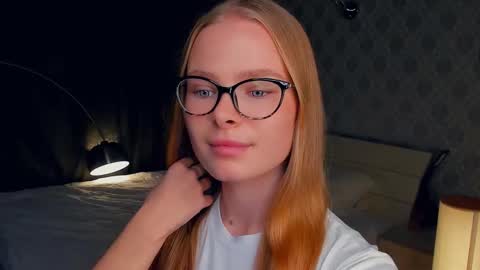 Snapshot of jeanicecoult chatting on October 18, 8:07 am Jenny online show from October 18, 8:07 am