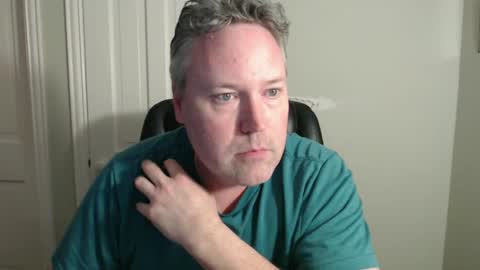 Snapshot of jeb5150 chatting on December 8, 4:55 am JE online show from December 8, 4:55 am