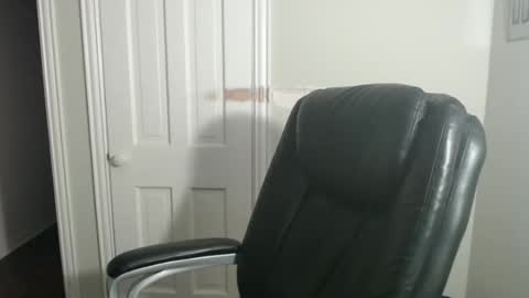 JE online show from April 21, 5:14 am