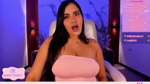 Jeen Taylor online show from February 9, 8:44 pm