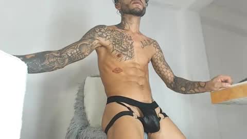 Snapshot of jeilertthh chatting on February 19, 3:28 am jeilertthh online show from February 19, 3:28 am