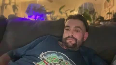 Guy Jones online show from December 19, 12:33 pm