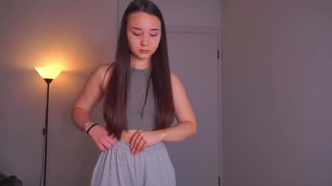 Snapshot of jenifferfoerster chatting on November 1, 4:00 am Molly online show from November 1, 4:00 am