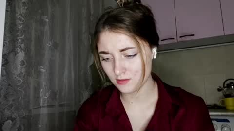 Jeniffer online show from December 22, 9:10 pm