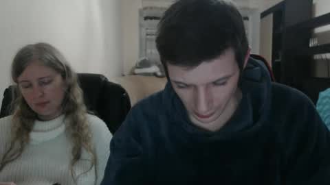 Snapshot of jenisandpeter chatting on February 28, 6:31 pm JenisAndPeter online show from February 28, 6:31 pm