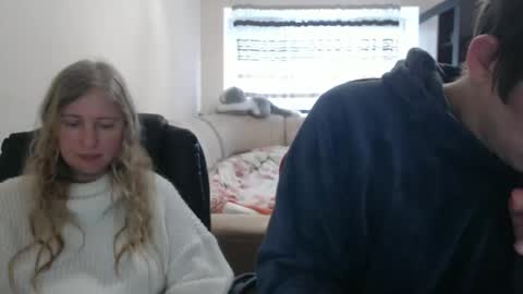 Snapshot of jenisandpeter chatting on March 2, 1:38 pm JenisAndPeter online show from March 2, 1:38 pm