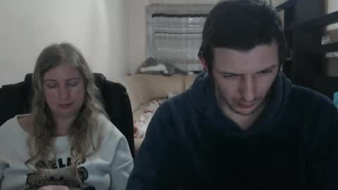 Snapshot of jenisandpeter chatting on March 9, 7:05 pm JenisAndPeter online show from March 9, 7:05 pm