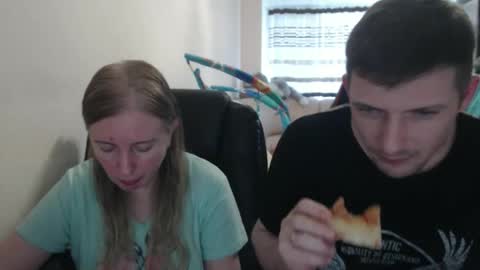 Snapshot of jenisandpeter chatting on September 16, 3:15 pm JenisAndPeter online show from September 16, 3:15 pm