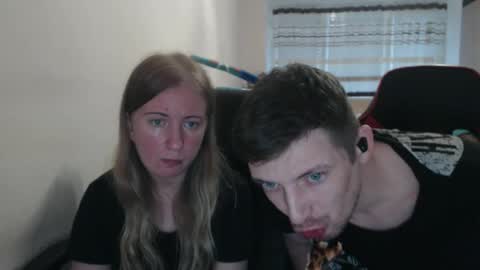 Snapshot of jenisandpeter chatting on September 17, 3:26 pm JenisAndPeter online show from September 17, 3:26 pm