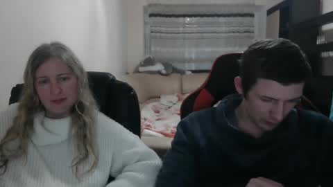 Snapshot of jenisandpeter chatting on March 2, 7:45 pm JenisAndPeter online show from March 2, 7:45 pm