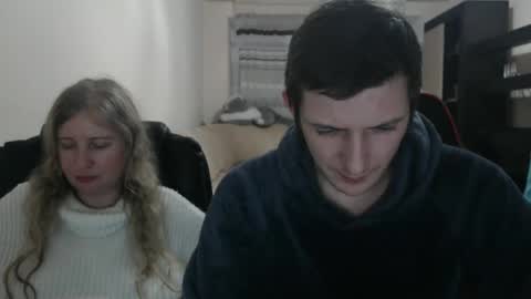 Snapshot of jenisandpeter chatting on March 1, 8:21 pm JenisAndPeter online show from March 1, 8:21 pm