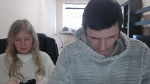 Snapshot of jenisandpeter chatting on February 27, 10:22 am JenisAndPeter online show from February 27, 10:22 am