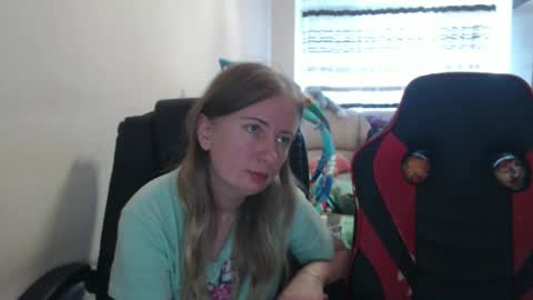 Snapshot of jenisandpeter chatting on September 14, 2:51 pm JenisAndPeter online show from September 14, 2:51 pm